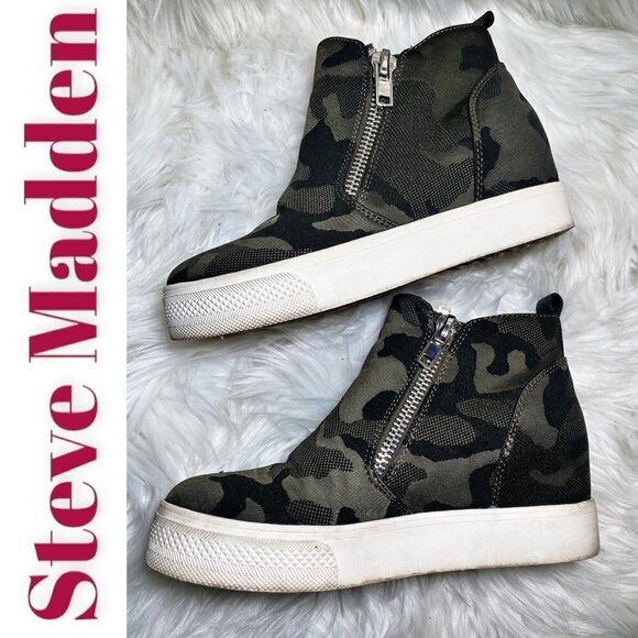 STEVE MADDEN WEDGIE Camo Dual Side Zip High Top Sneaker, Size 6 - Picture 4 of 8